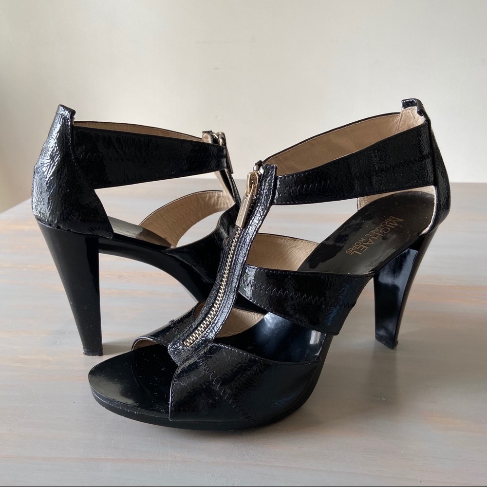 MICHAEL Michael Kors Berkeley T-strap Zip Heel 10